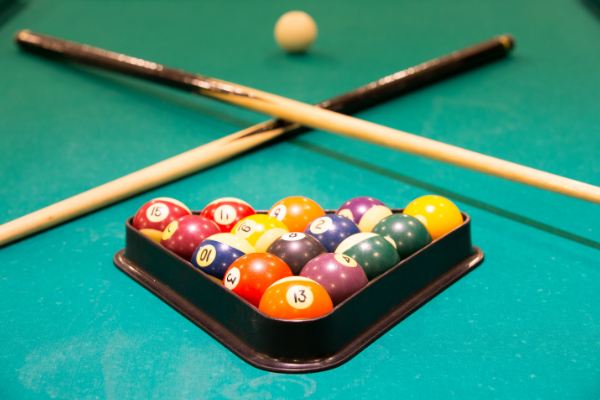 Bowling & Games