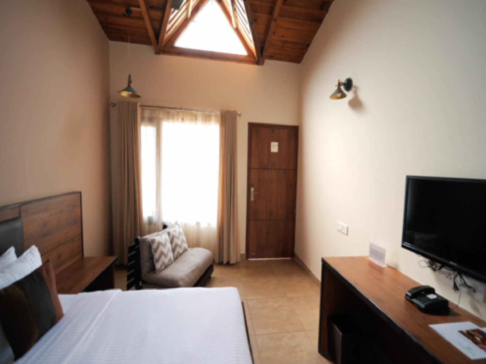 Hotel Unit Sleeps 2+1 Kids