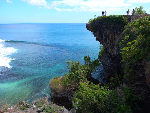 Tebing Pantai Balangan
